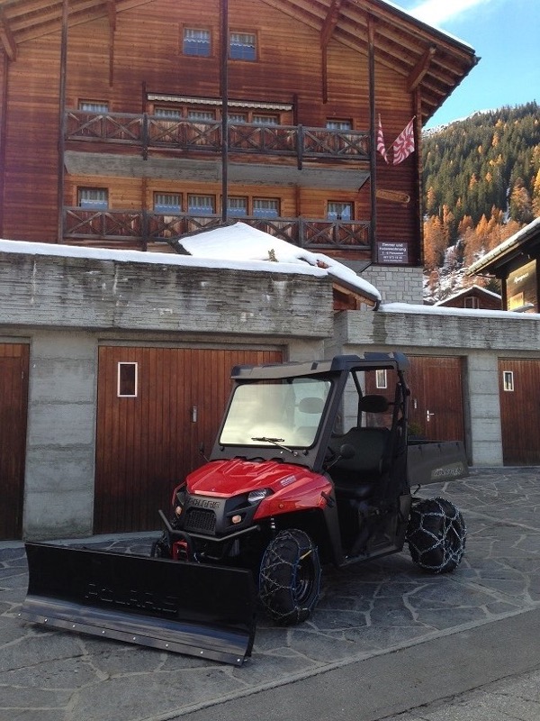 Polaris Ranger 570 mit Schneepflug